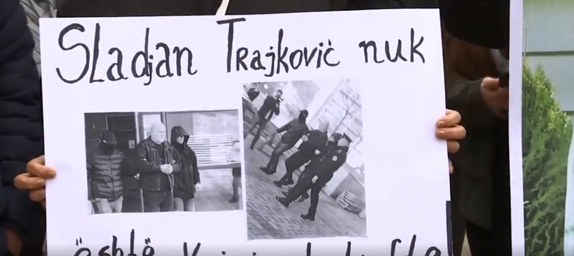 Protestë në Mitrovicë të veriut, kërkohet lirimi i Sllagjan Trajkoviqit