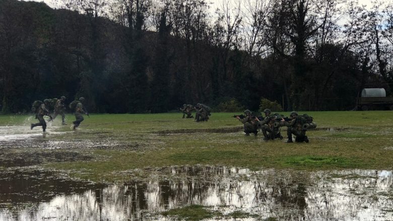 ​Ushtarët e Kosovës trajnohen me komandot e Shqipërisë