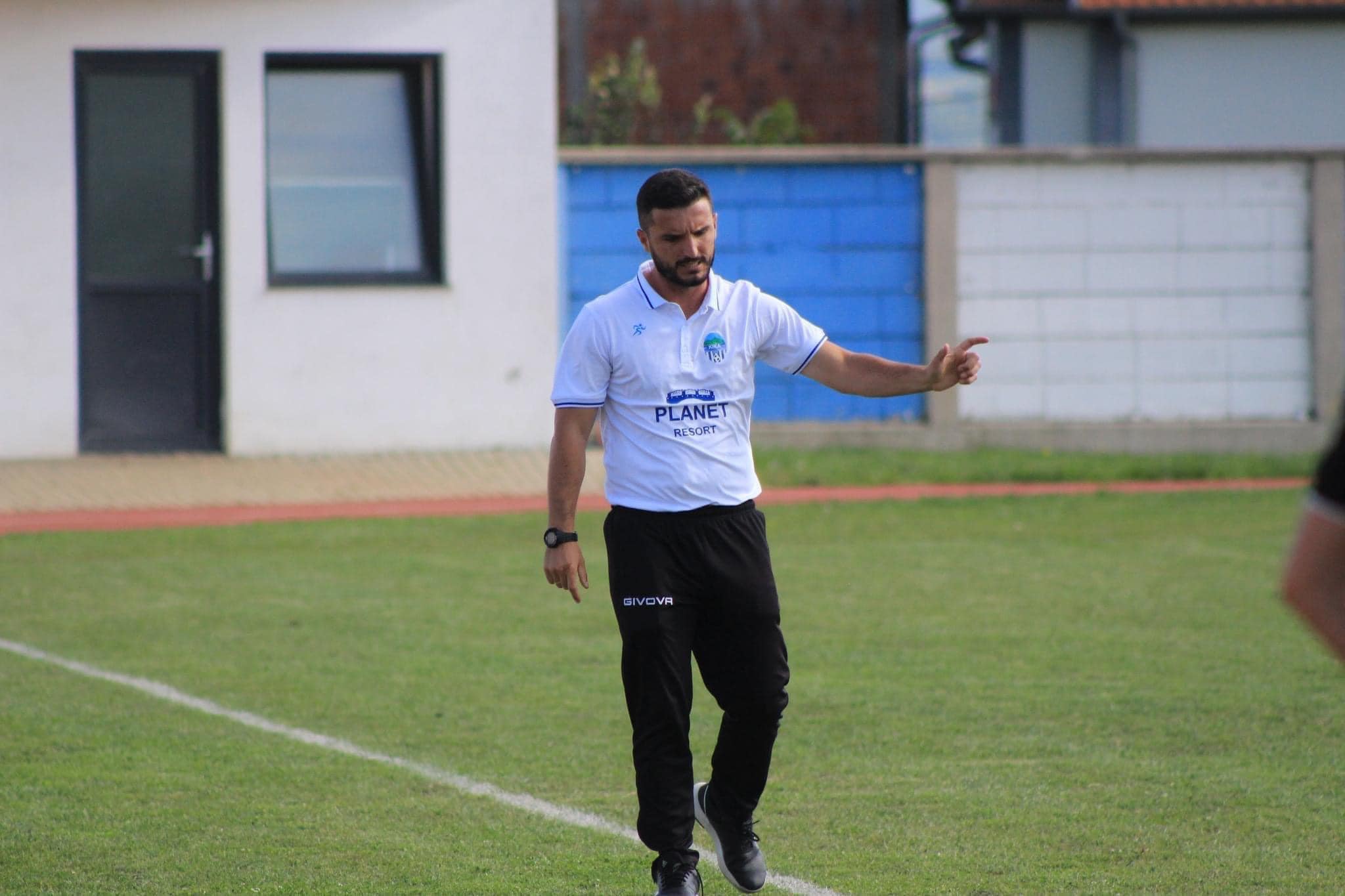 KF Kika dhe trajneri Trimnor Hasani i ndajnë rrugët