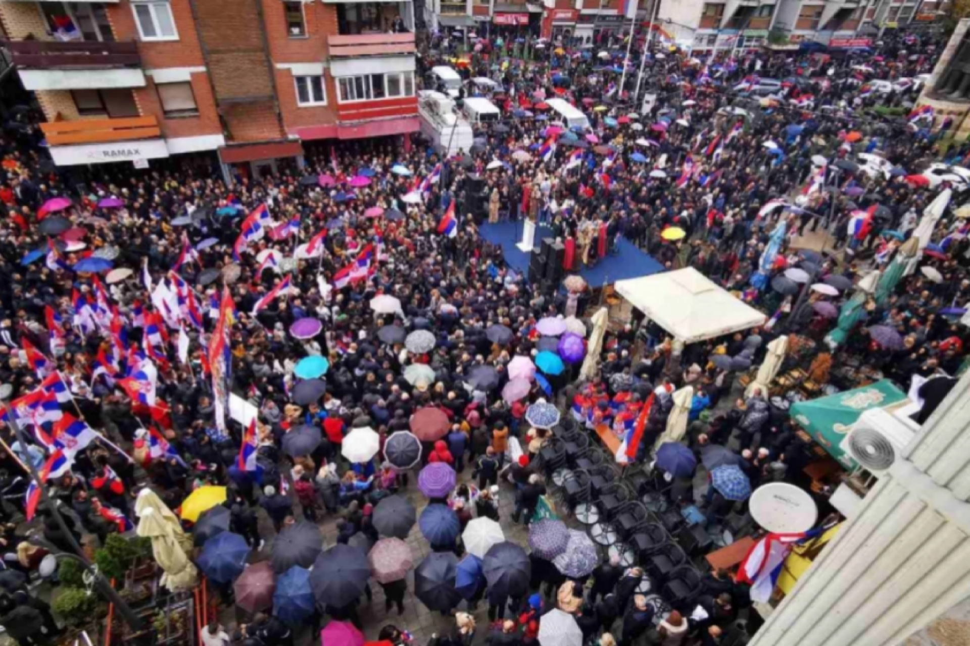 Serbët në veri organizojnë protestë, të revoltuar me Vuçiqin dhe Listën Serbe