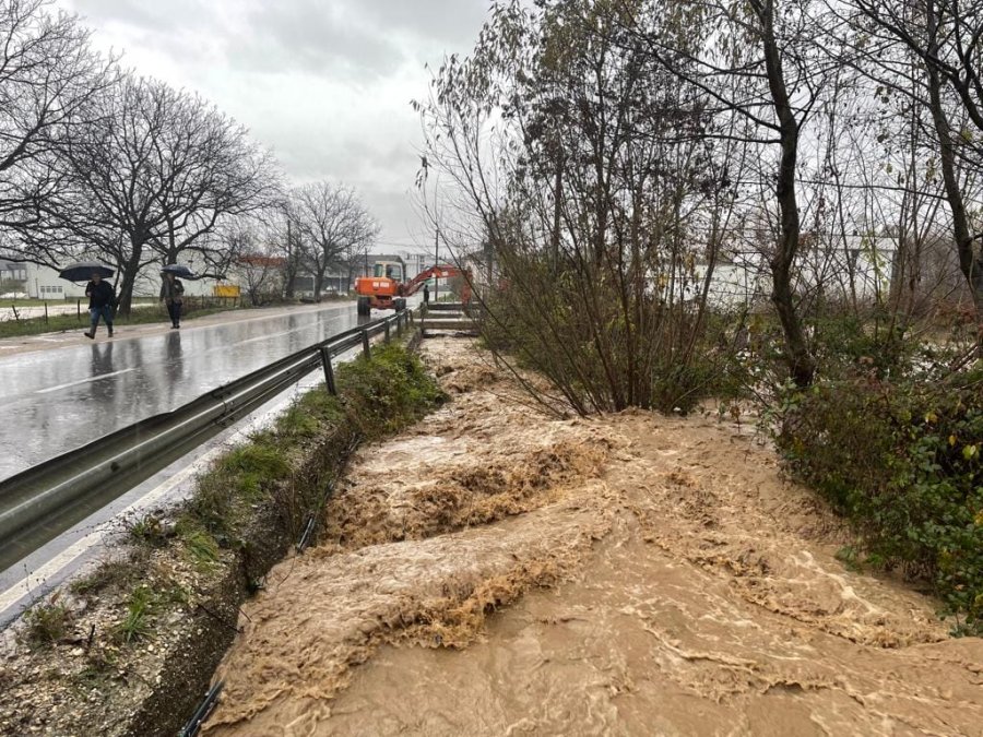 Njoftim i rëndësishëm për vërshime, këto komuna rrezikohen ditëve në vijim