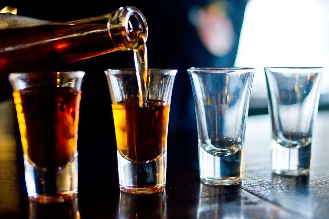 EUROSTAT: Shqipëria e parafundit për konsumim të alkoolit në Evropë