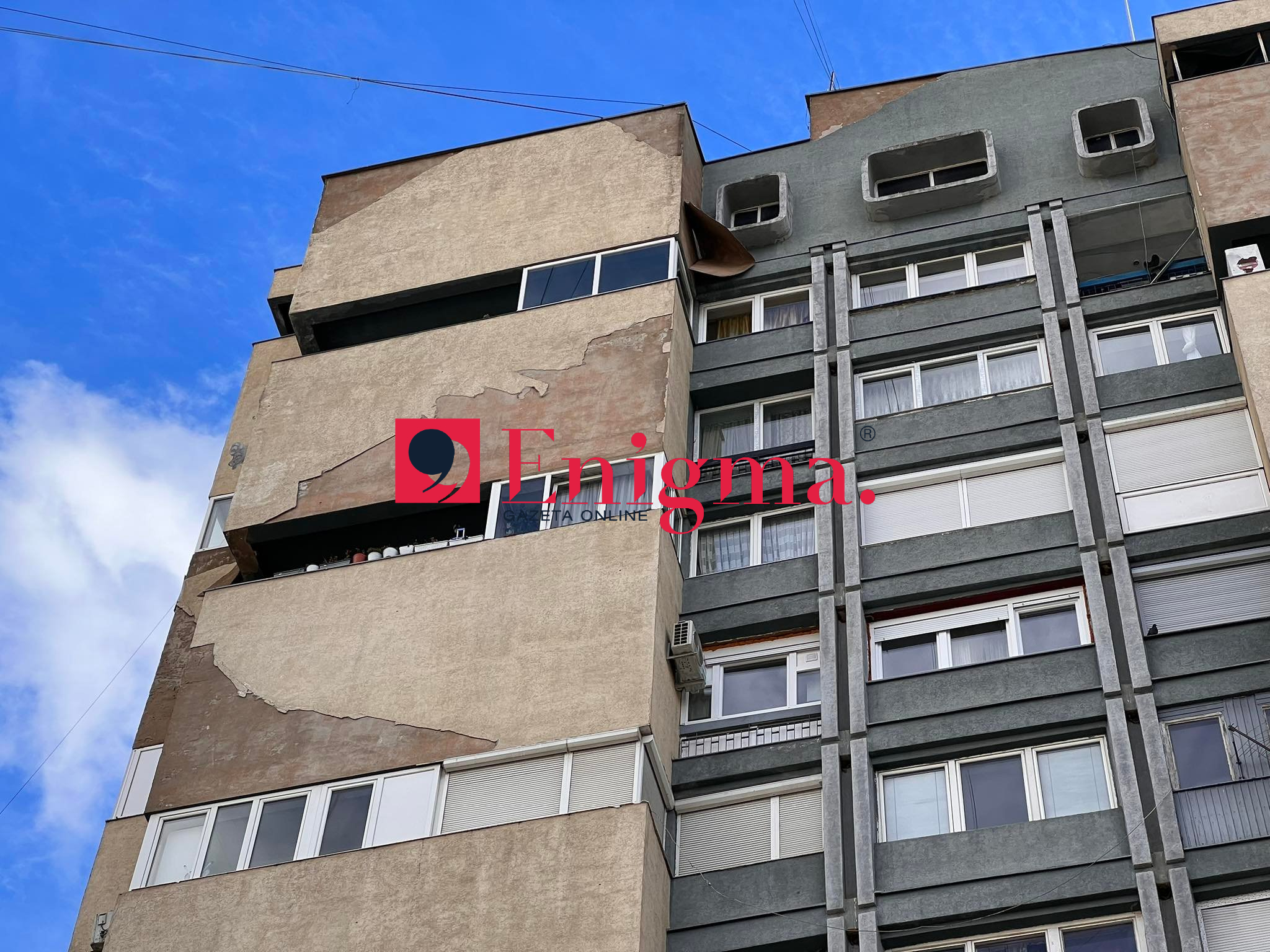 Rrezikohen qytetarët e Gjilanit, gati të bie fasada e ‘Soliterit’