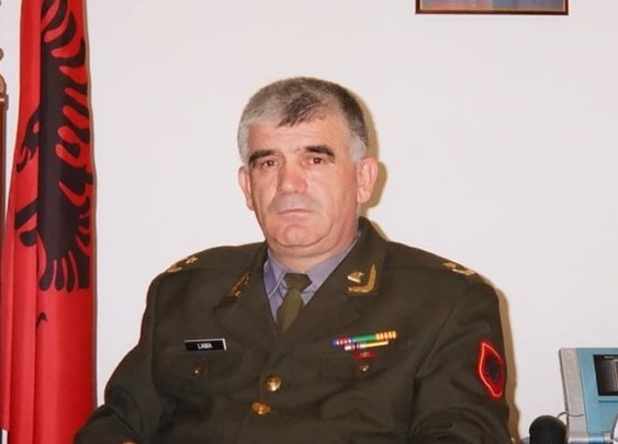 Ish-gjenerali i ushtrisë shqiptare flet për takimin me Thaçin në Hagë