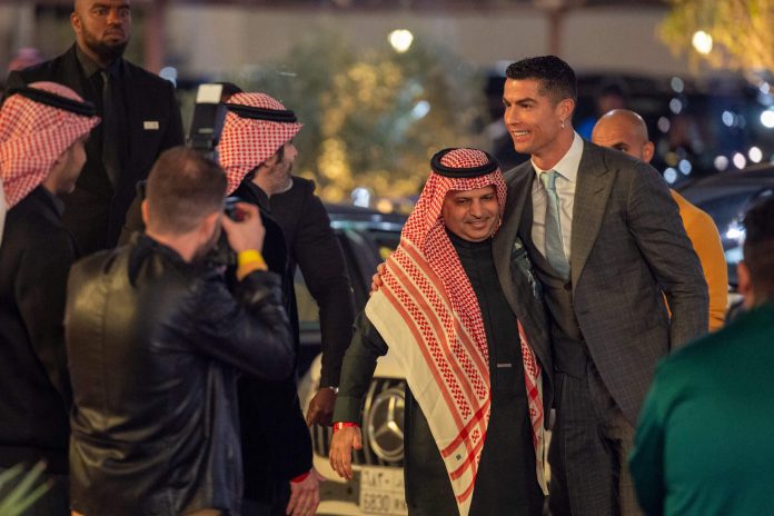 Presidenti i Al Nassr: Cristiano Ronaldo kërkoi të trajtohej njësoj si bashkëlojtarët e tij