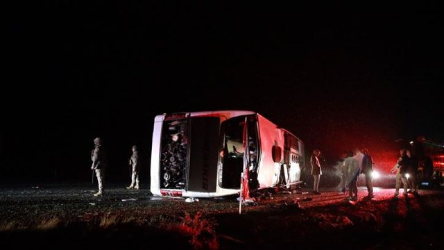 Përmbyset autobusi plot me pasagjerë në Turqi, mes të vdekurve edhe një fëmijë