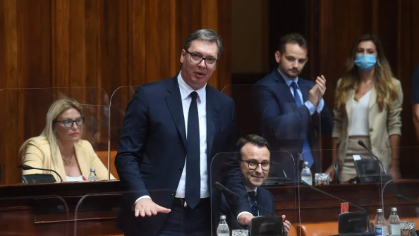 Vuçiq së shpejti para deputetëve për t’u përgjigjur për Kosovën