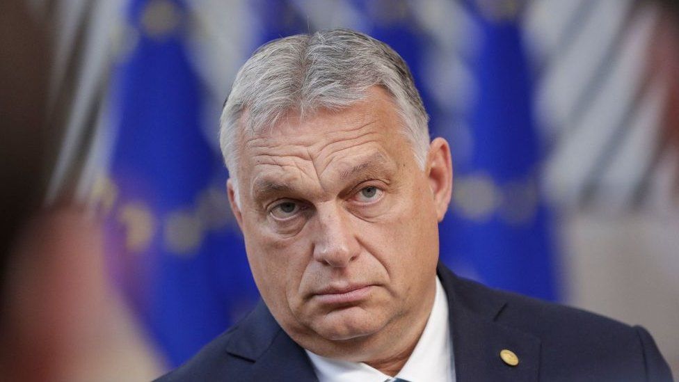 Kryeministri Hungarez, i drejtohet me lutje Vuçiqit që të lirojë tre policët e Kosovës