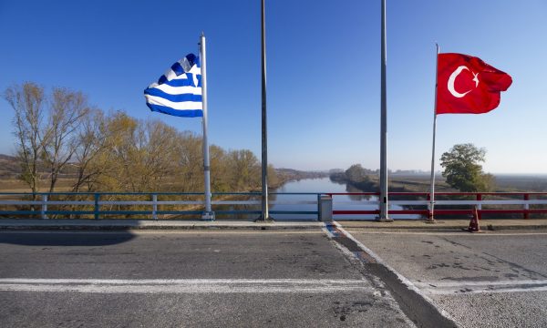 Kryeministri i Greqisë i del në ndihmë Turqisë: Po mobilizohemi