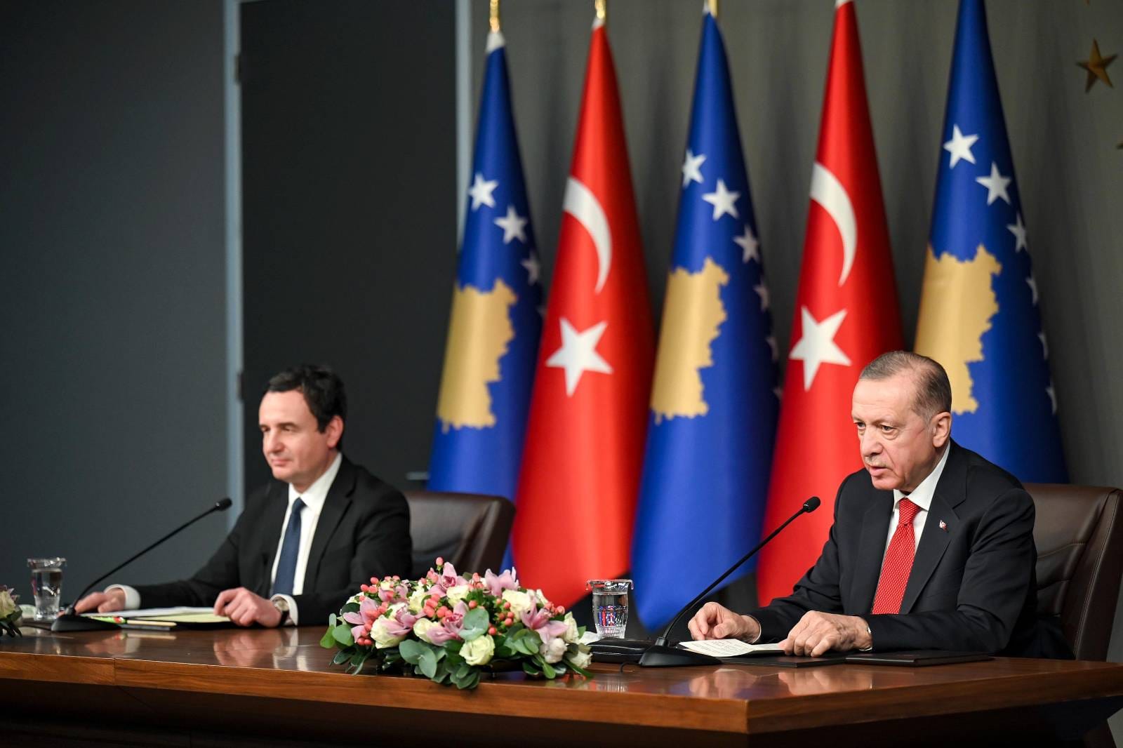  Erdogan i kërkon veprime shtesë Kurtit kundër “Gylenistëve” në Kosovë