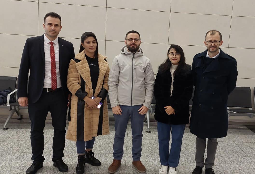 Mbërrin në Kosovë gazetarja e pestë afgane