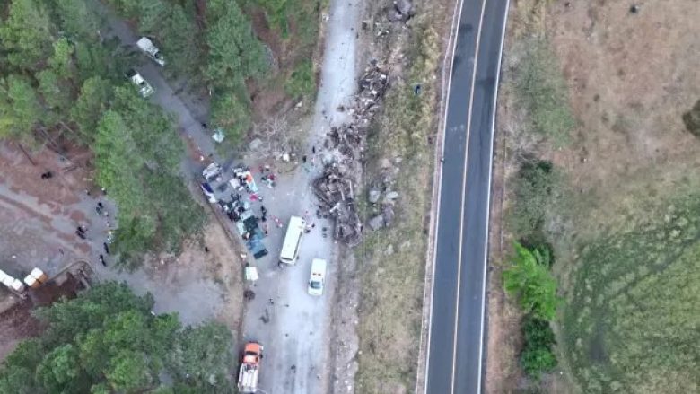 Autobusi aksidentohet në Panama, të paktën 39 emigrantë të vdekur