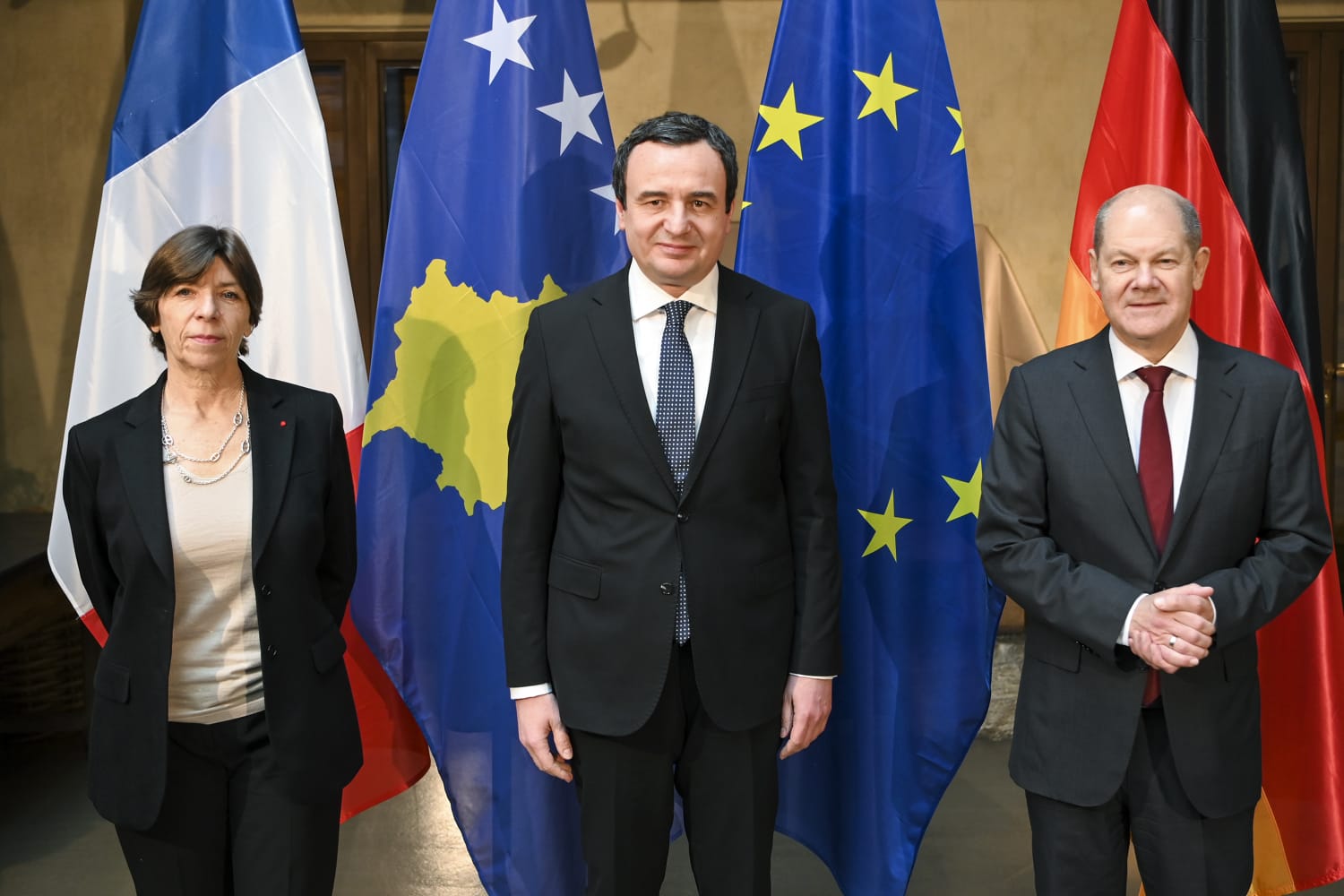 Kurti takohet me kancelarin gjerman dhe ministren franceze