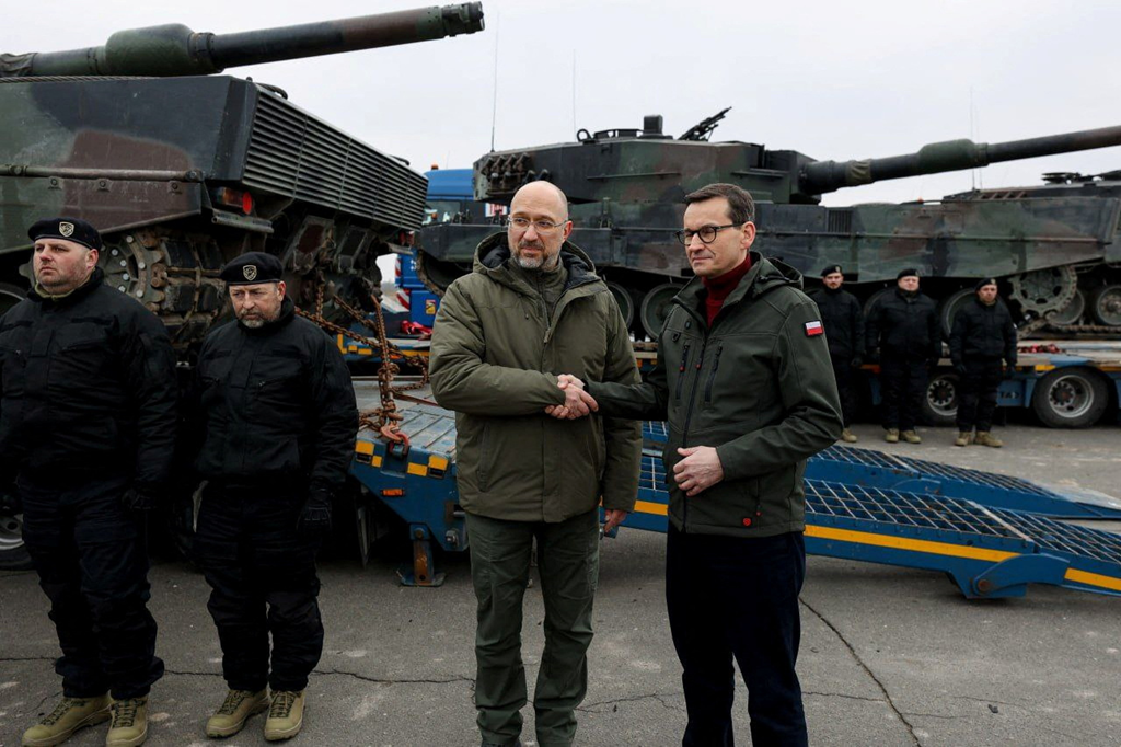 Në njëvjetorin e fillimit të luftës arrijnë tanket e para ‘Leopard 2’ në Ukrainë