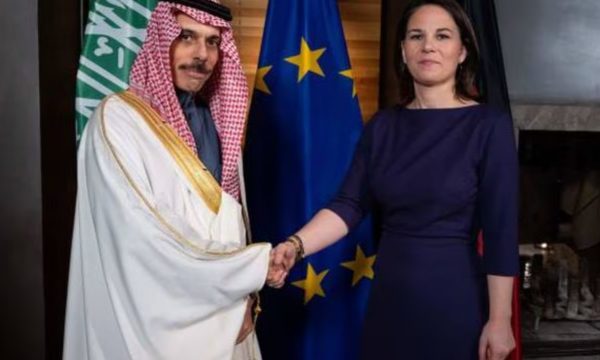 Arabia Saudite zotohet se do të angazhohet për t’i dhënë fund luftës Rusi-Ukrainë