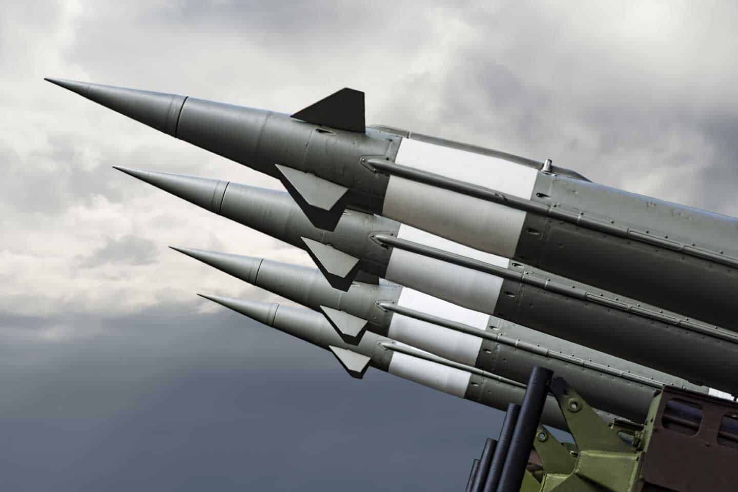 Frikë nga gara e armëve bërthamore pasi Rusia pezullon Traktatin