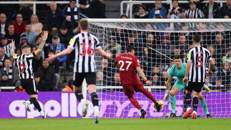 Liverpooli fiton me lehtësi ndaj Newcastle