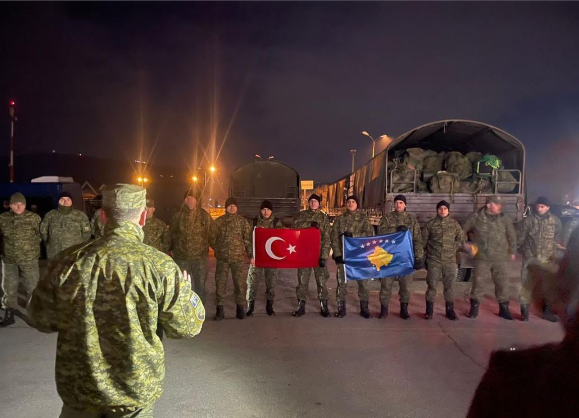 Hovenier përgëzon FSK-në për ndihmën ndaj Turqisë
