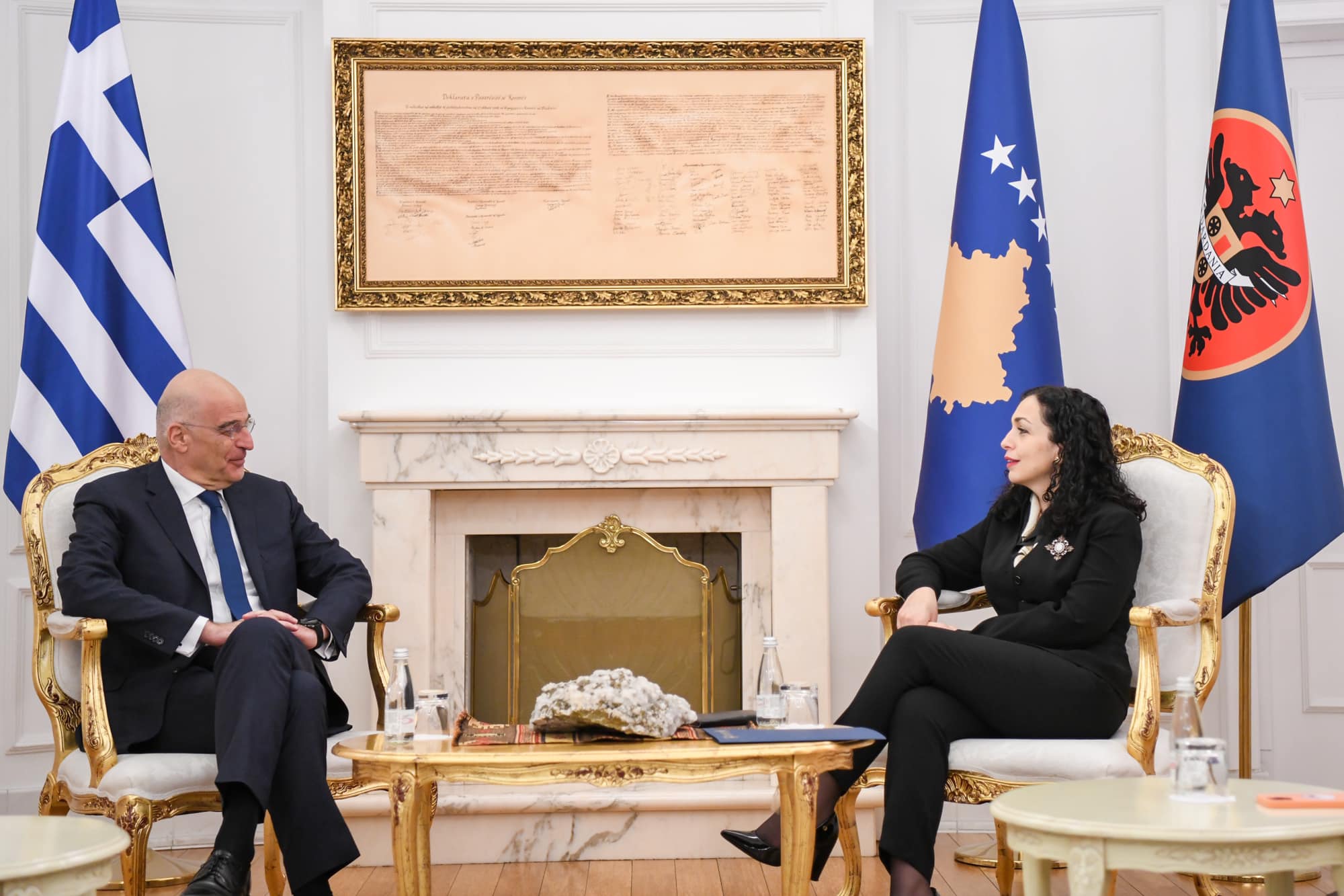 Osmani dhe Dendias, diskutojnë për dialogun Kosovë-Serbi