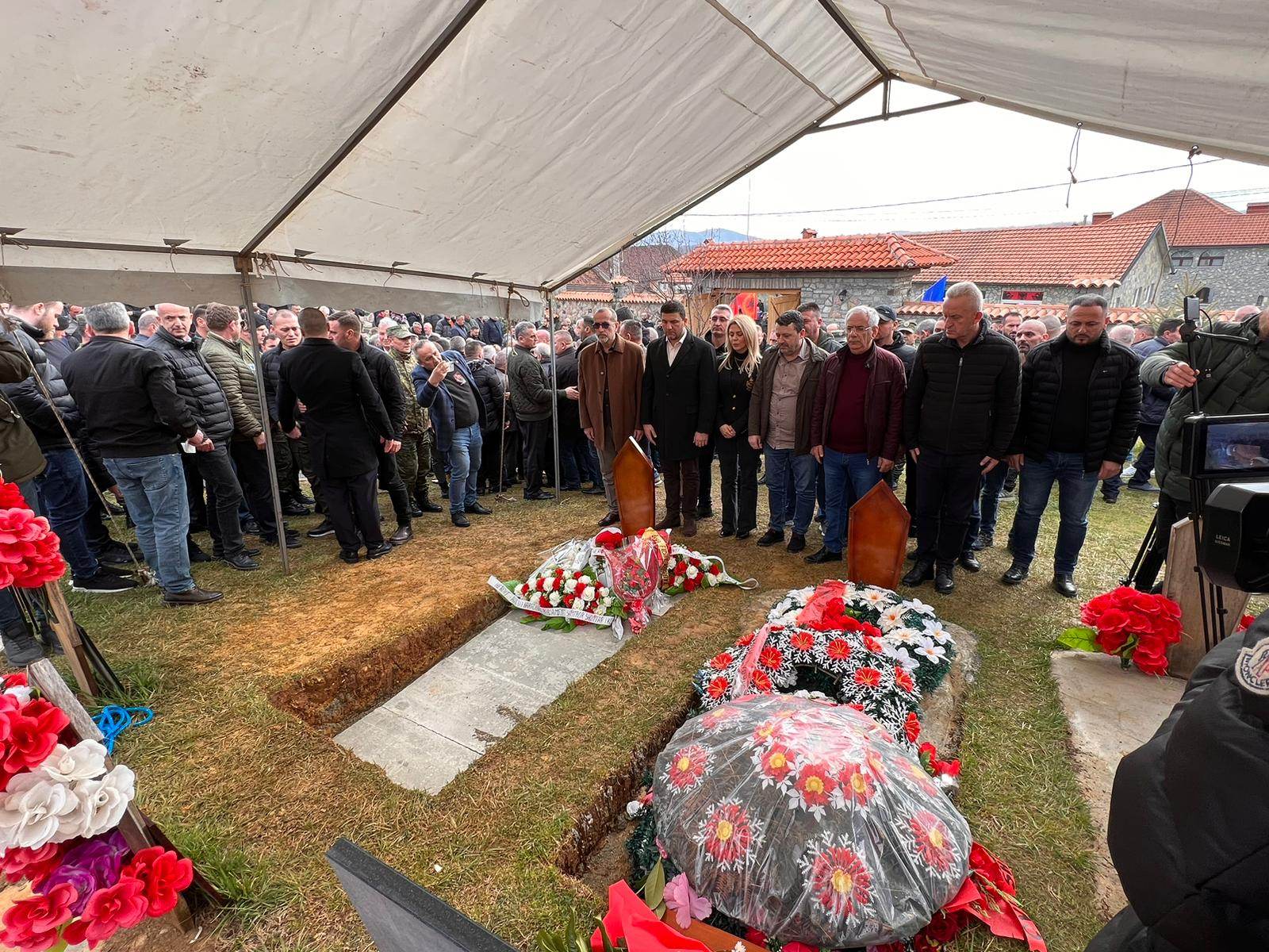 Varroset ish-luftëtari i UÇK-së, Agron Haradinaj (FOTO)