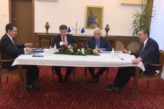 Publikohet dokumenti konfidencial që thuhet se BE dhe ShBA ua kanë propozuar sot Kurtit e Vuçiqit