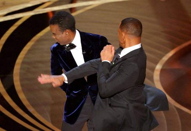 1 vit nga shuplaka e famshme në Oscars, Chris Rock i përgjigjet publikisht Will dhe Jada Smith