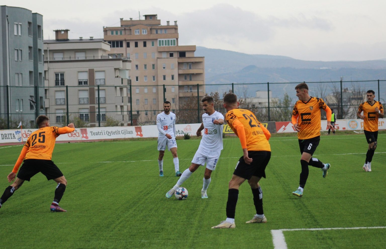 Zbulohet orari për tri xhirot e fundit, ja kur përfundon kampionati në Superligën e Kosovës në futboll