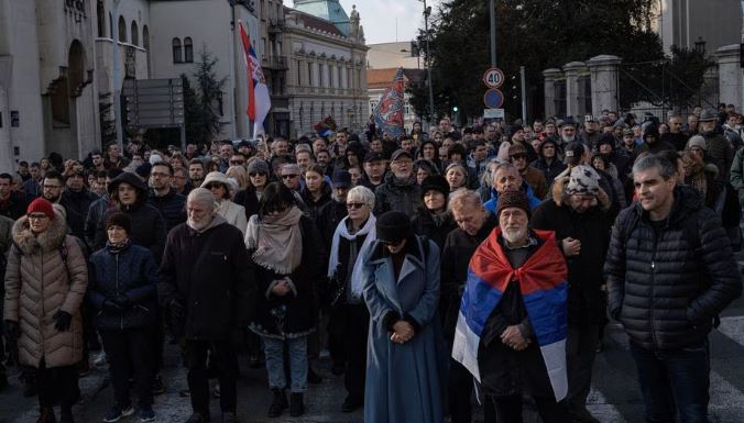 Nacionalistët serbë sot protestuan kundër bisedimeve me Kosovën