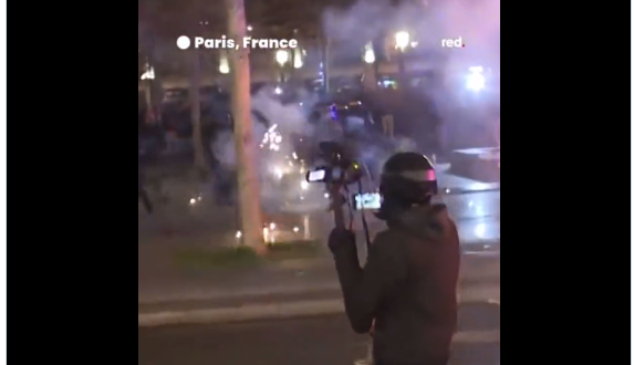 Pamje nga protestat e ashpra në Francë