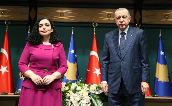 Erdogan i dërgon letër Osmanit: Falënderon Kosovën për ndihmën e dhënë gjatë tërmetit