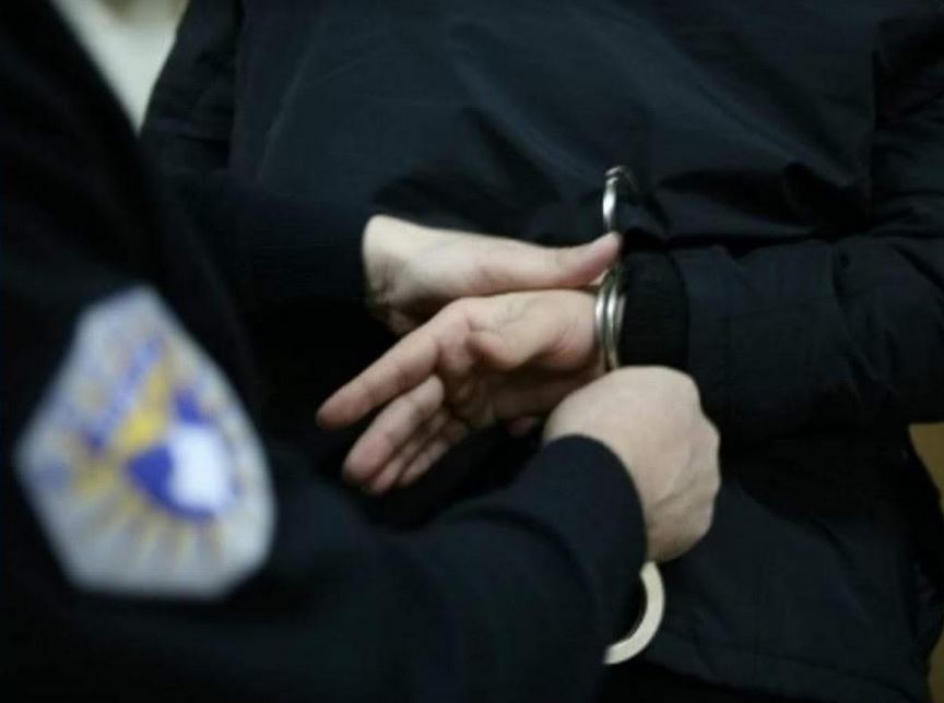 Arrestohen dy persona në Prizren, ishin dënuar për kanosje e vjedhje