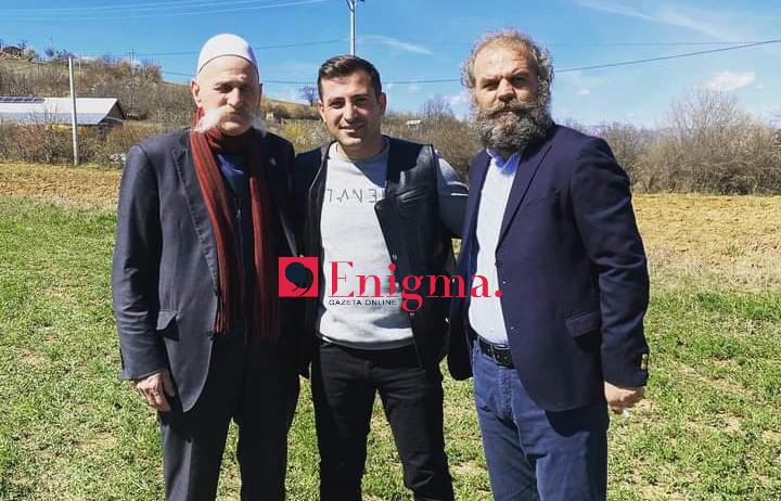 Piloti i parë i FSK-së, Afrim Zabeli, bashkë me Rifat dhe Lulzim Jasharin