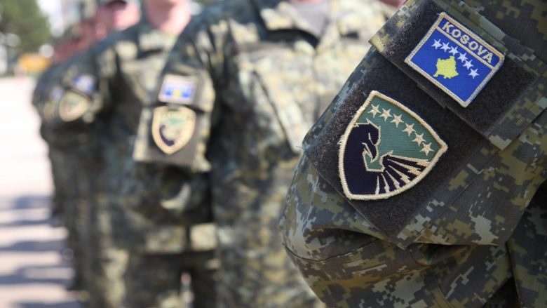 Ushtarëve të FSK-së i është kërkuar t’i kthejnë uniformat rezervë