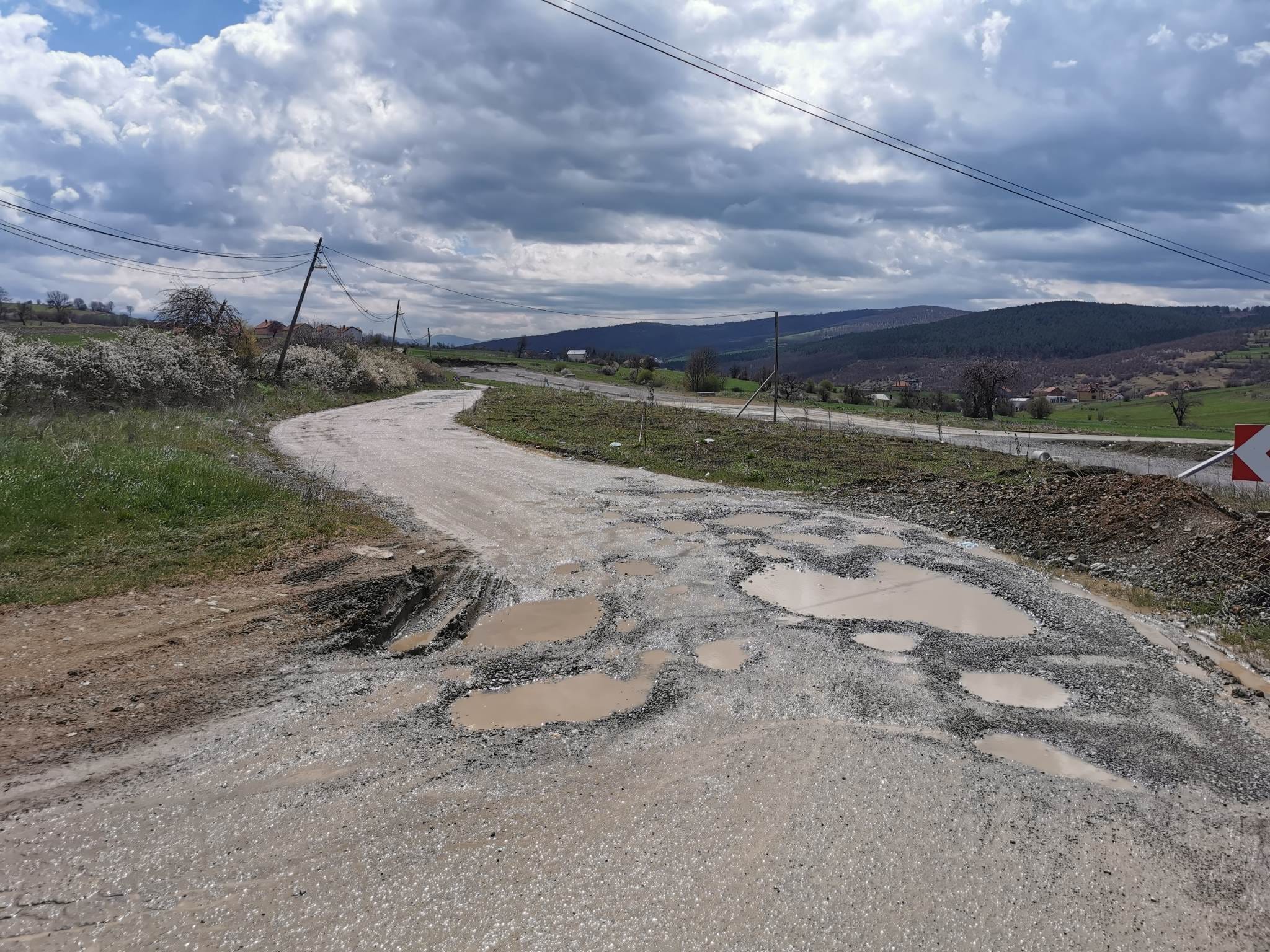 Paralajmërimi i banorëve të lagjes Gllama: Do të bllokojmë magjistralen Prishtinë-Gjilan