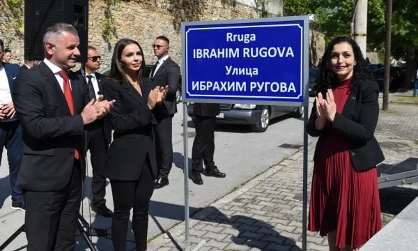 Një rrugë në Maqedoninë V. emërohet me emrin e Ibrahim Rugovës, merrë pjesë presidentja e Teuta Rugova