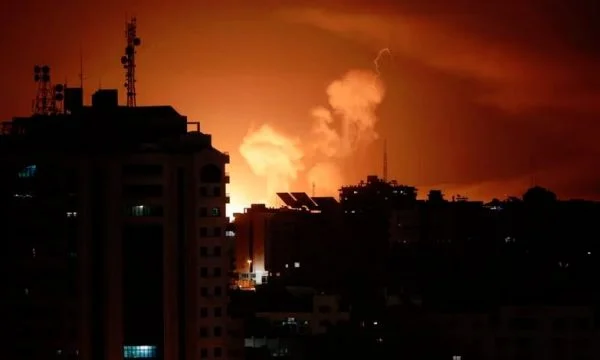 Izraeli godet Libanin dhe Gazën, objektiv forcat palestineze të Hamasit
