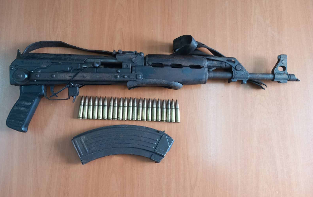 Të shtëna me armë: Arrestohet gjilanasi, konfiskohet një kallashnikov