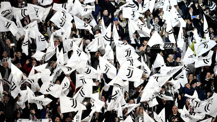 Juventusi e dënon përjetë tifozin racist