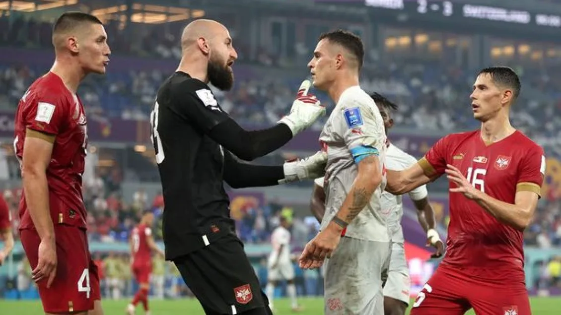 UEFA dënon sërish Serbinë për shkak të thirrjeve për Kosovën