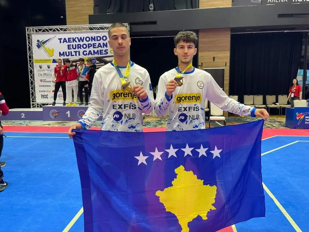 Dy taekwondistët e rinj rikthehen me medalje nga Bosnja e Hercegovina