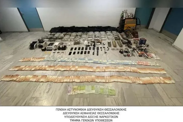 Grekë, shqiptarë dhe maqedonas në rrjetin e drogës, kapen 105 kg kokainë nga Ekuadori