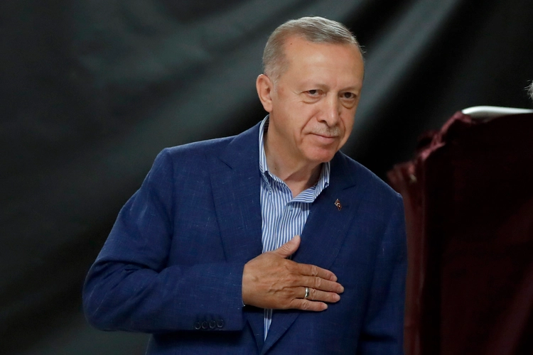 Erdogani fiton zgjedhjet në Turqi