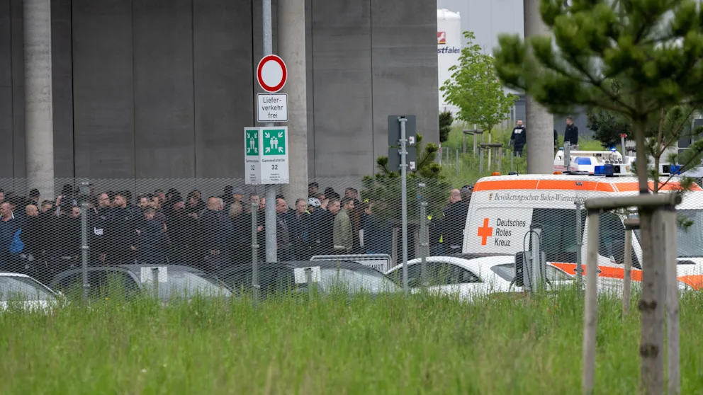 Gjermani: Sulm me armë në fabrikën e Mercedesit, vriten dy persona