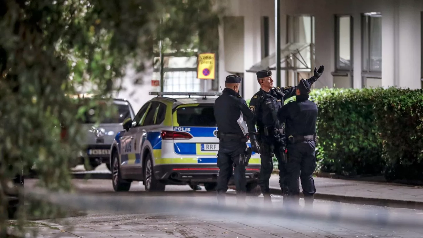 Të shtëna me armë zjarri në Stokholm, vritet një 15-vjeçar, plagosen 3 persona të tjerë