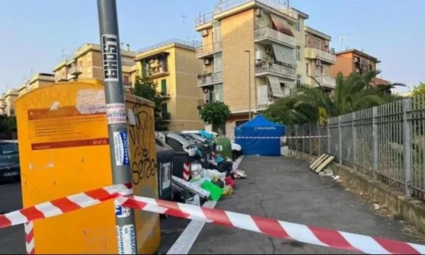 E rëndë në Itali, gjendet trupi i pajetë i 16-vjeçares në një karrocë supermarketi