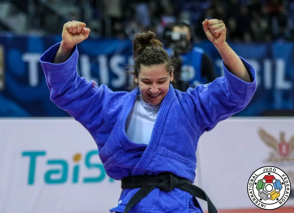 Loriana Kuka e fiton medaljen e bronztë në Dushambe të Taxhikistanit