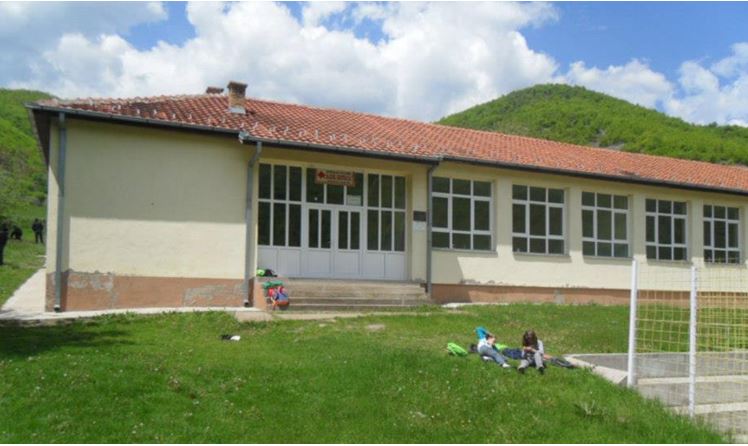 Kaq nxënës shqiptarë ishin e kaq kanë mbetur sot në Bistricë të Leposaviqit (VIDEO)