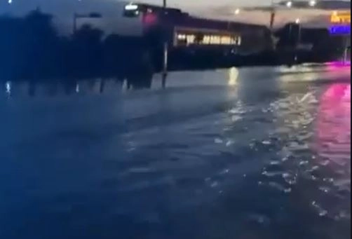 Vërshime në Vushtrri, rrugët mbushen me ujë