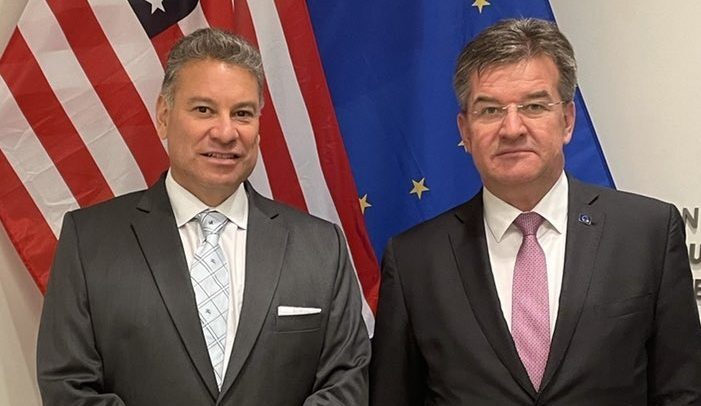 Lajçak njofton se do mbahen diskutime strategjike BE-ShBA për dialogun Kosovë-Serbi