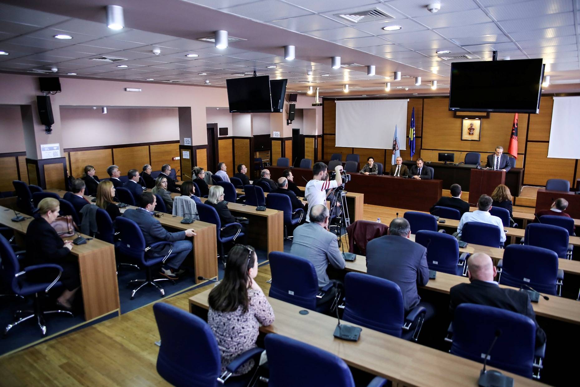 Shkarkohet kryetari i kuvendit komunal në Prishtinë, pasi dha dorëheqje nga LDK-ja